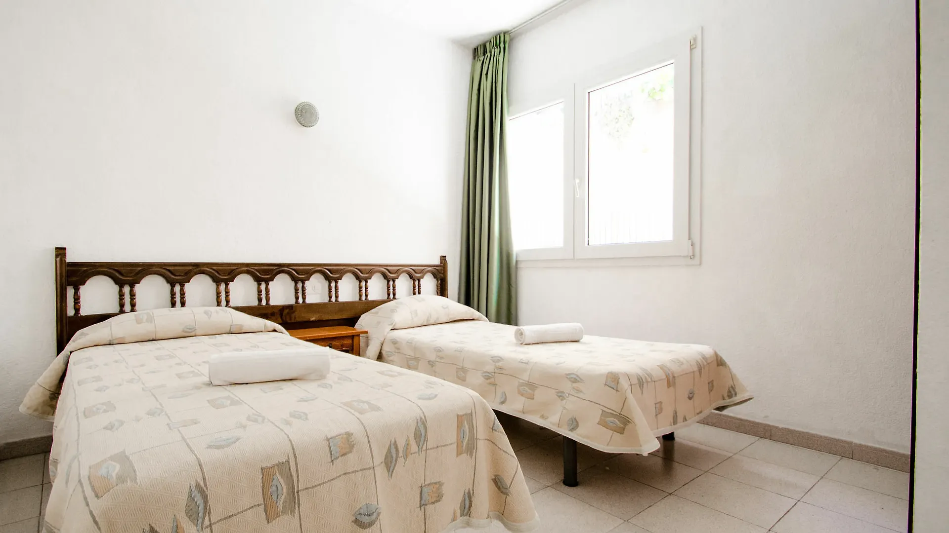 Πανσιόν Hostal Lloret Λορέτ Ντε Μαρ
